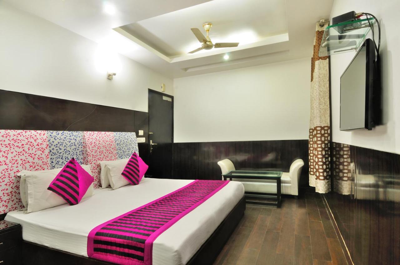 The Bonlon Inn-Near Blk Hospital Delhi  Exterior photo