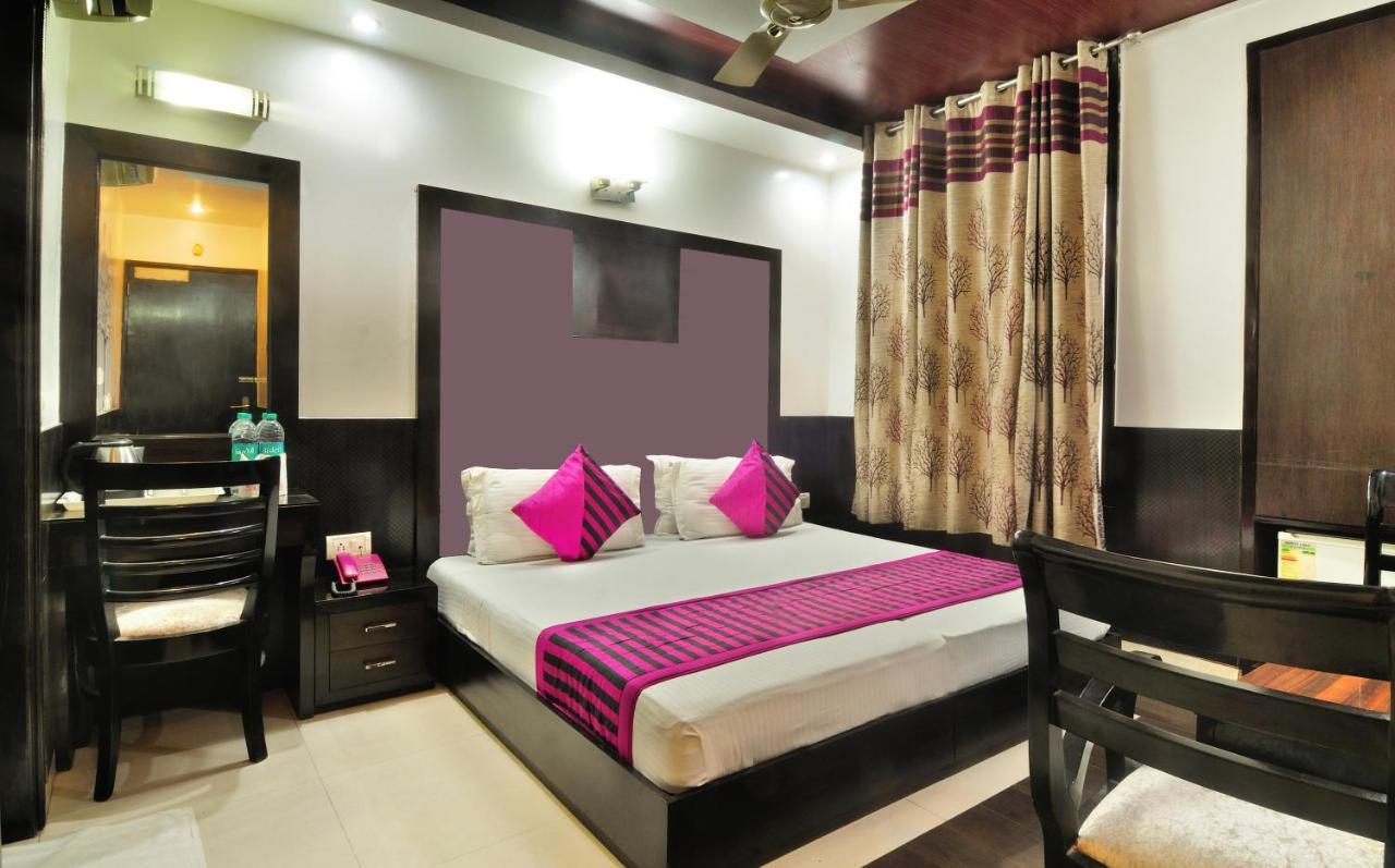 The Bonlon Inn-Near Blk Hospital Delhi  Exterior photo