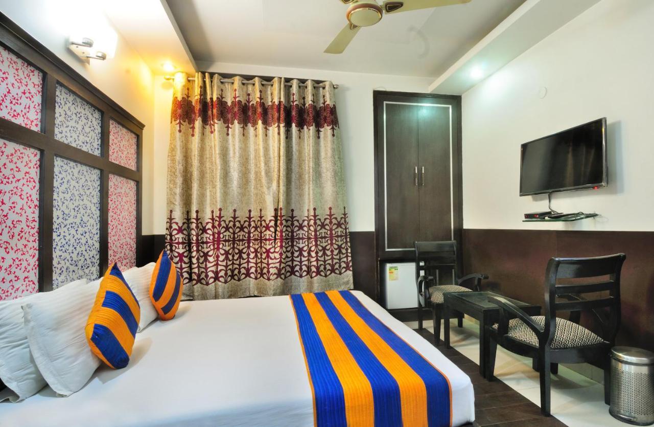 The Bonlon Inn-Near Blk Hospital Delhi  Exterior photo